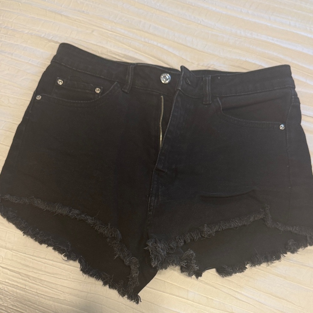Zara Black Frayed Hem Jean Shorts